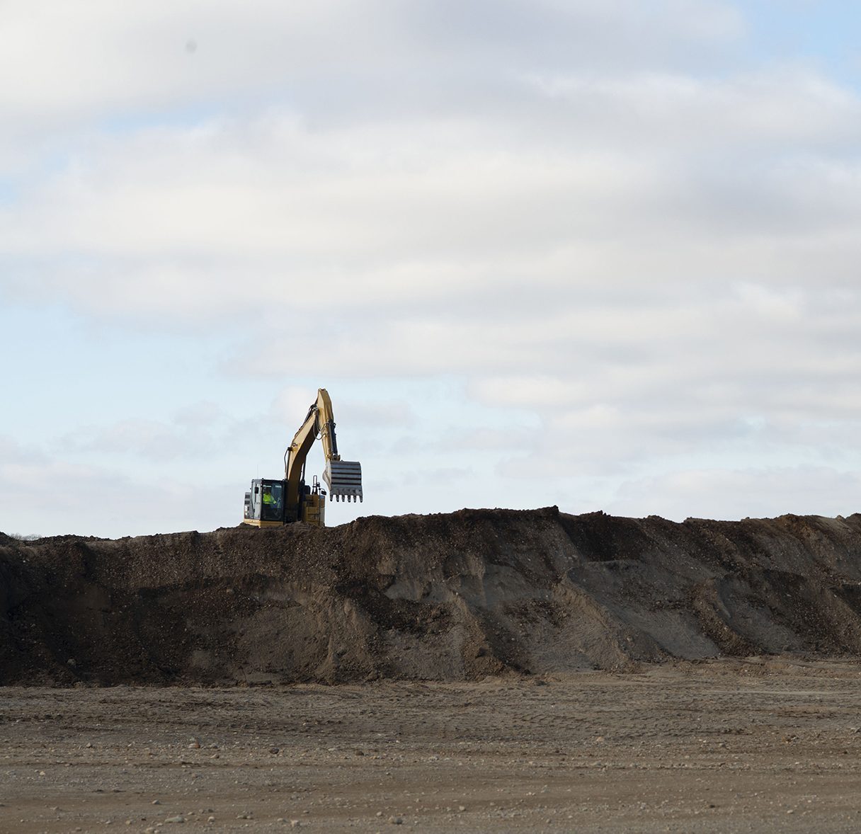 Large excavator working